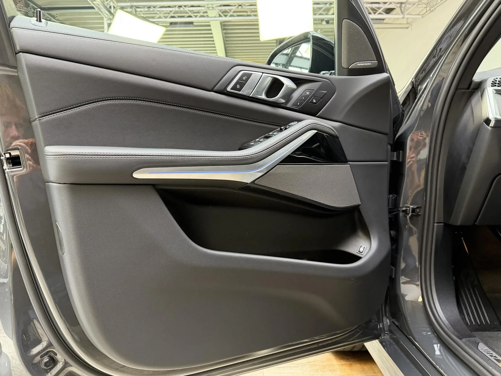 2026 BMW X5 xDrive50e M Sport Pro, 18/30