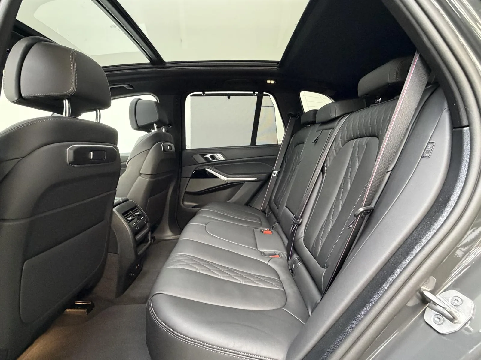2026 BMW X5 xDrive50e M Sport Pro, 19/30