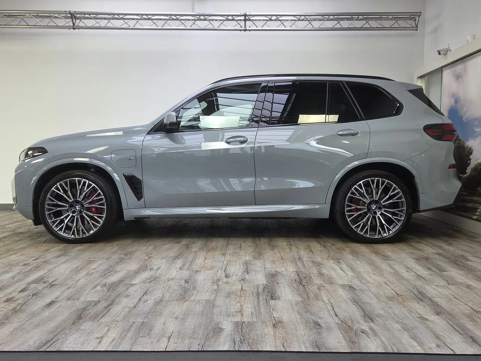 2026 BMW X5 xDrive50e M Sport Pro, 3/30