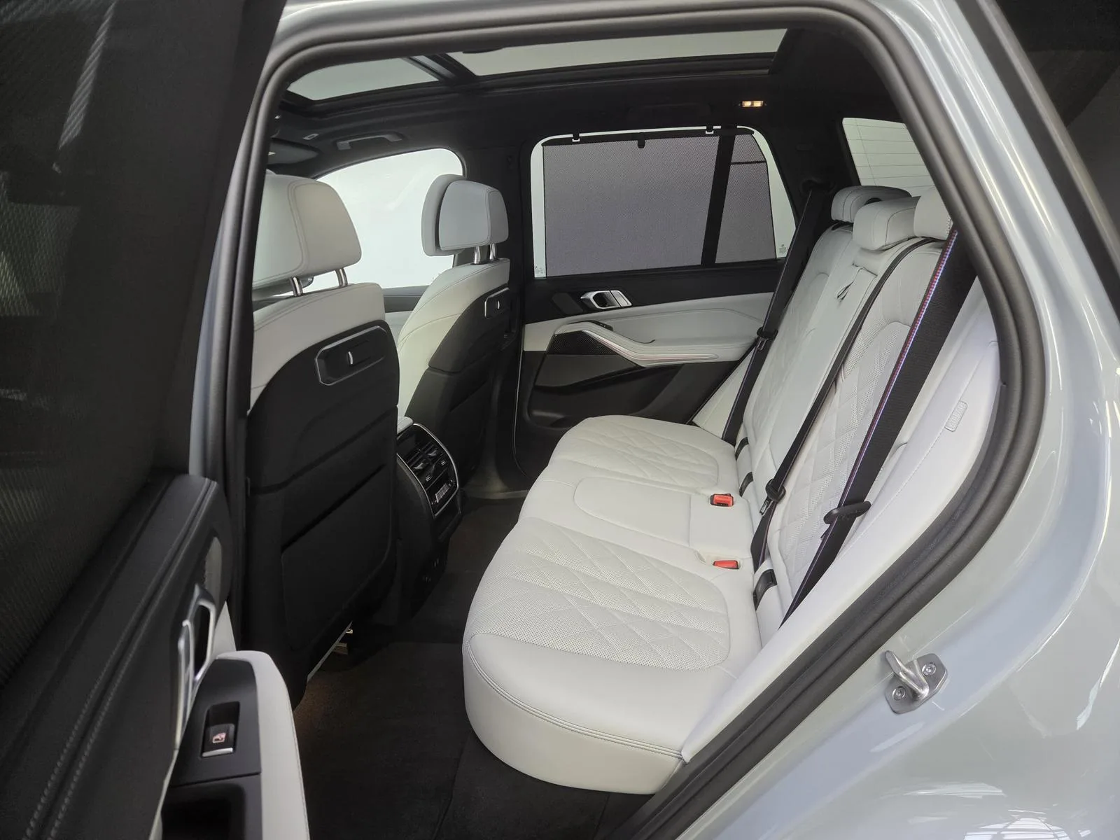 2026 BMW X5 xDrive50e M Sport Pro, 19/30