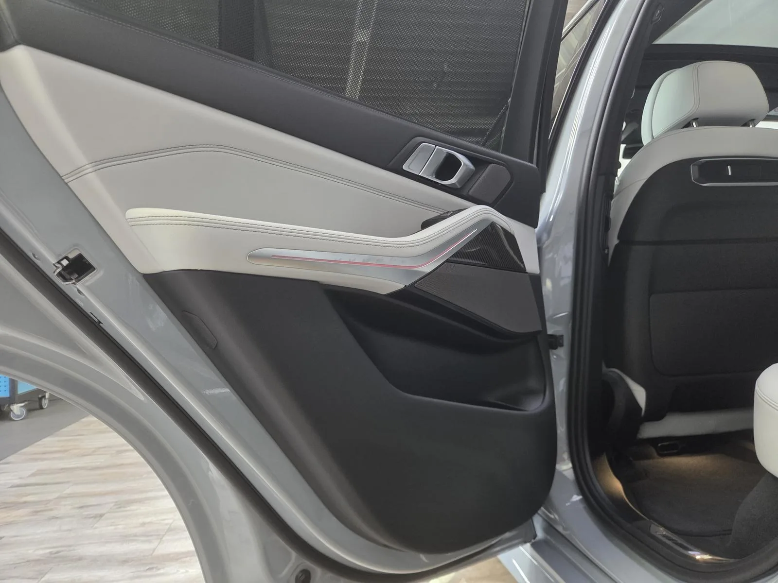 2026 BMW X5 xDrive50e M Sport Pro, 20/30