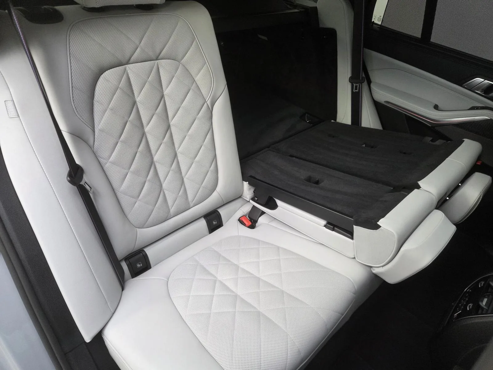 2026 BMW X5 xDrive50e M Sport Pro, 26/30