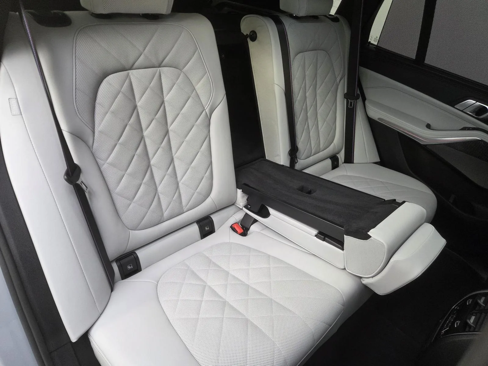 2026 BMW X5 xDrive50e M Sport Pro, 27/30