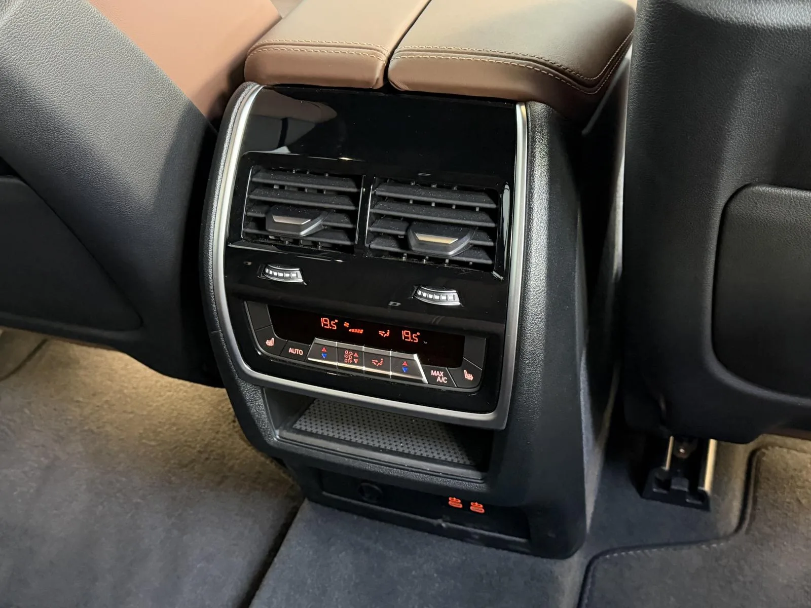 2026 BMW X5 xDrive50e M Sport Pro, 28/30