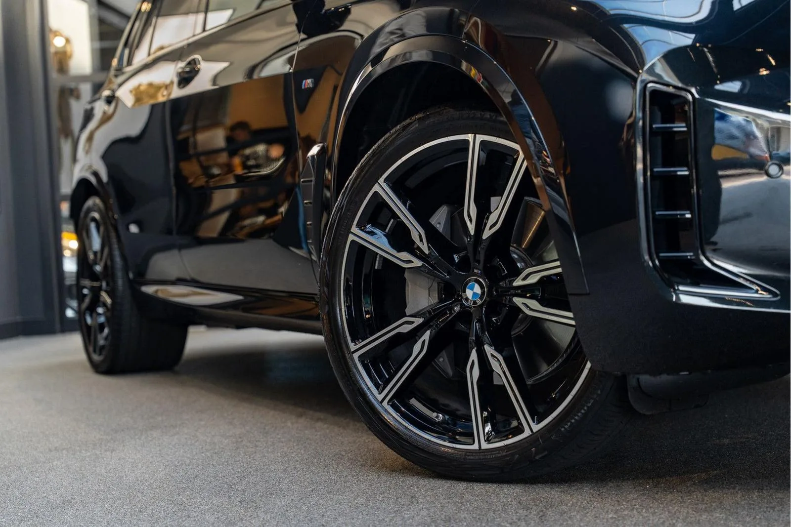 2026 BMW X5 xDrive50e M Sport, 6/30