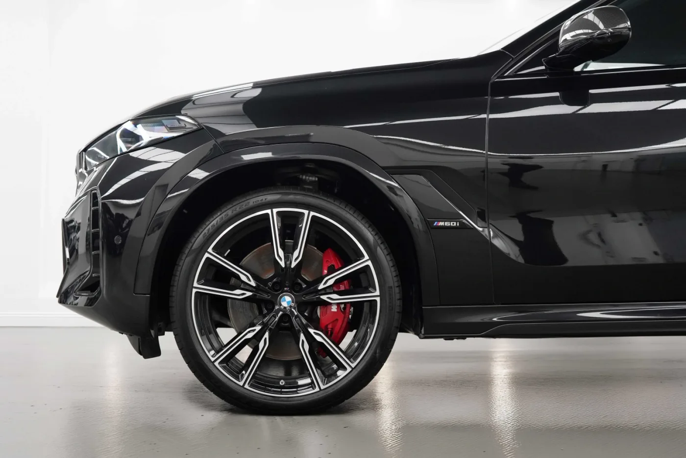 2026 BMW X6 M60i xDrive offered by a specialist dealer in Dubai, United Arab Emirates, photo 7 of 10