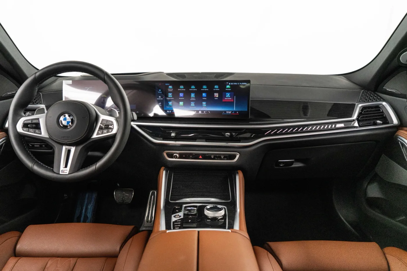 2026 BMW X6 M60i xDrive offered by a specialist dealer in Dubai, United Arab Emirates, photo 10 of 10