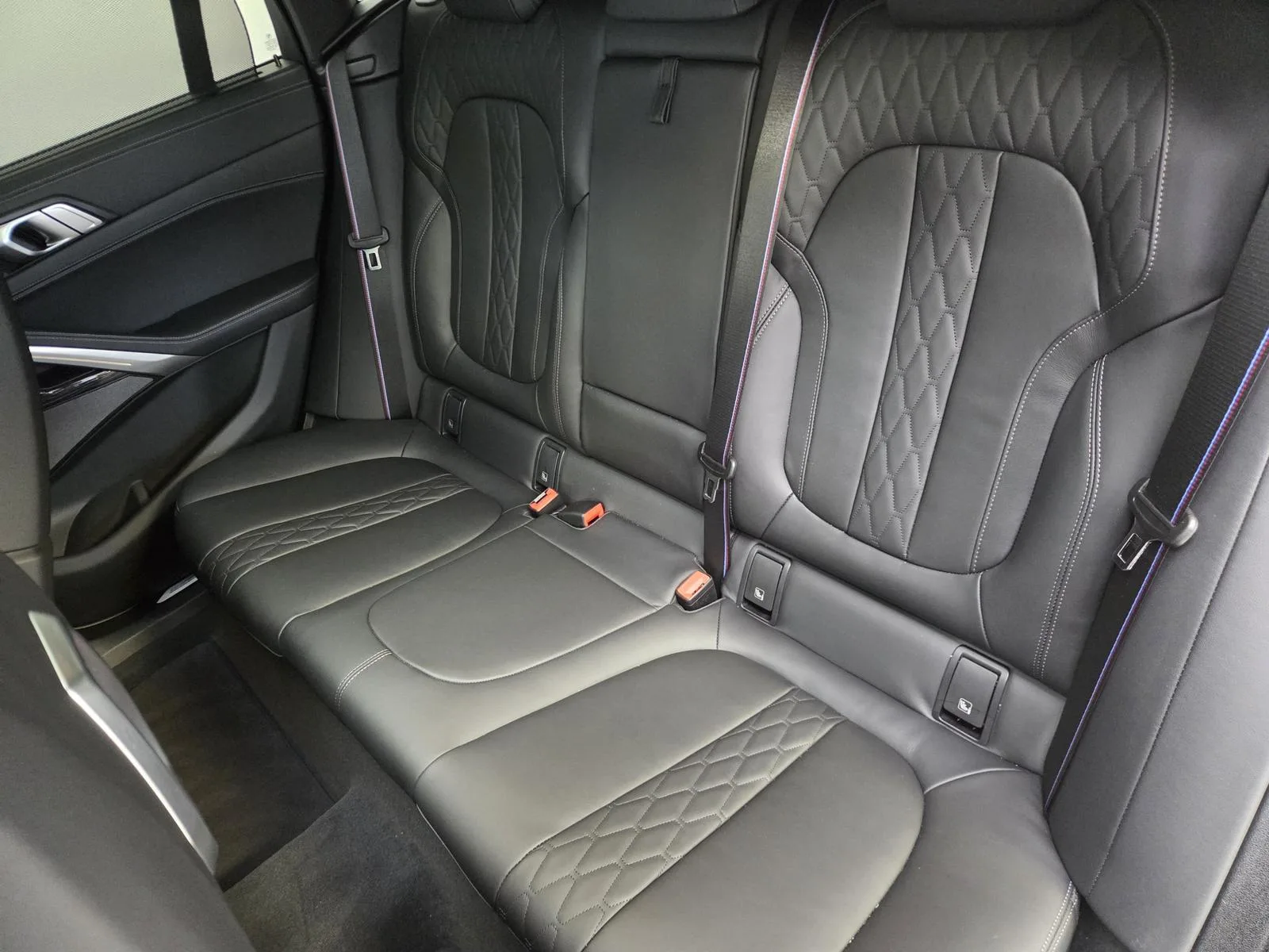 2026 BMW X6 xDrive30d M Sport Pro, 18/30