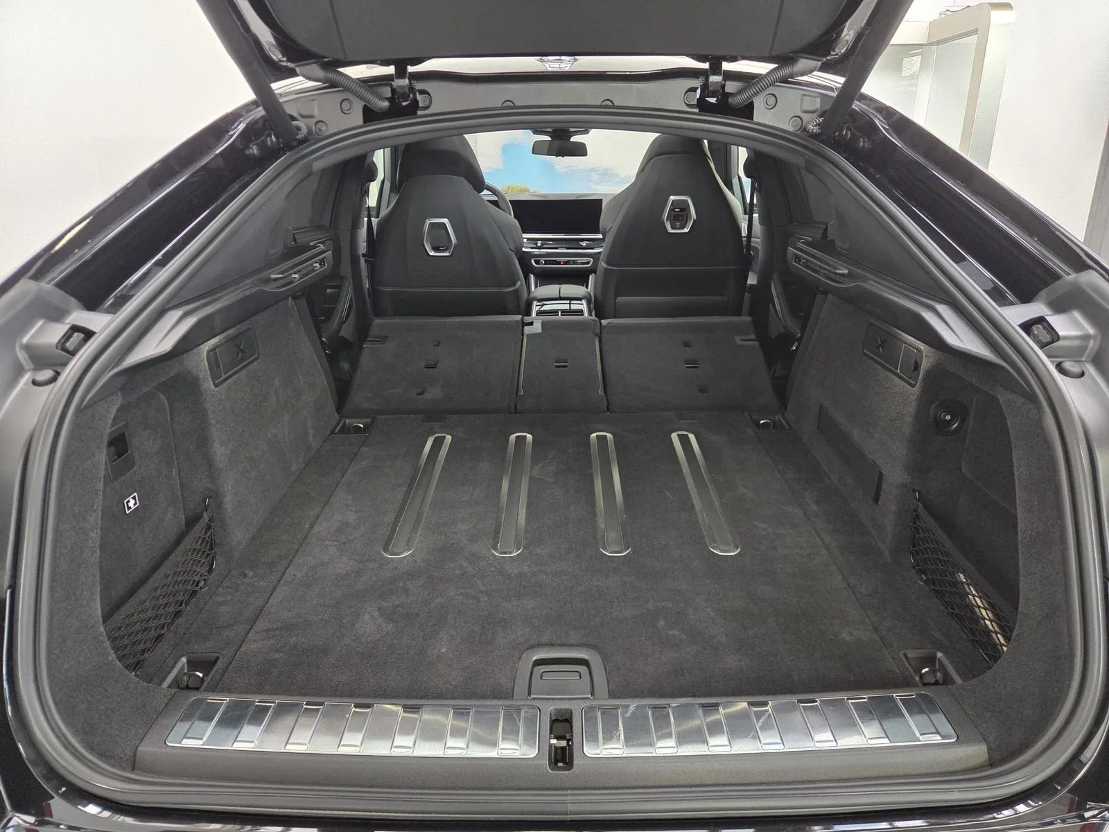 2026 BMW X6 xDrive30d M Sport Pro, 22/30