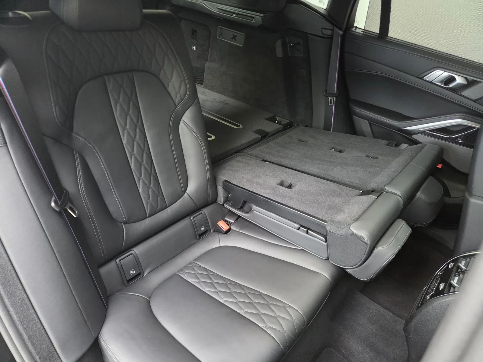 2026 BMW X6 xDrive30d M Sport Pro, 26/30