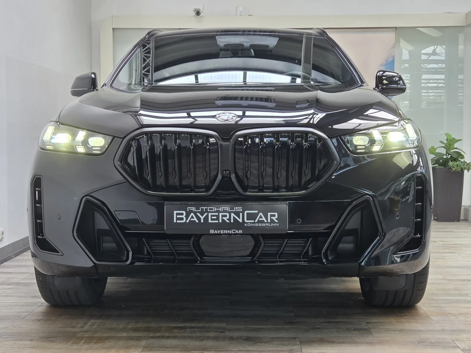 2026 BMW X6 xDrive40d M Sport Pro, 2/30