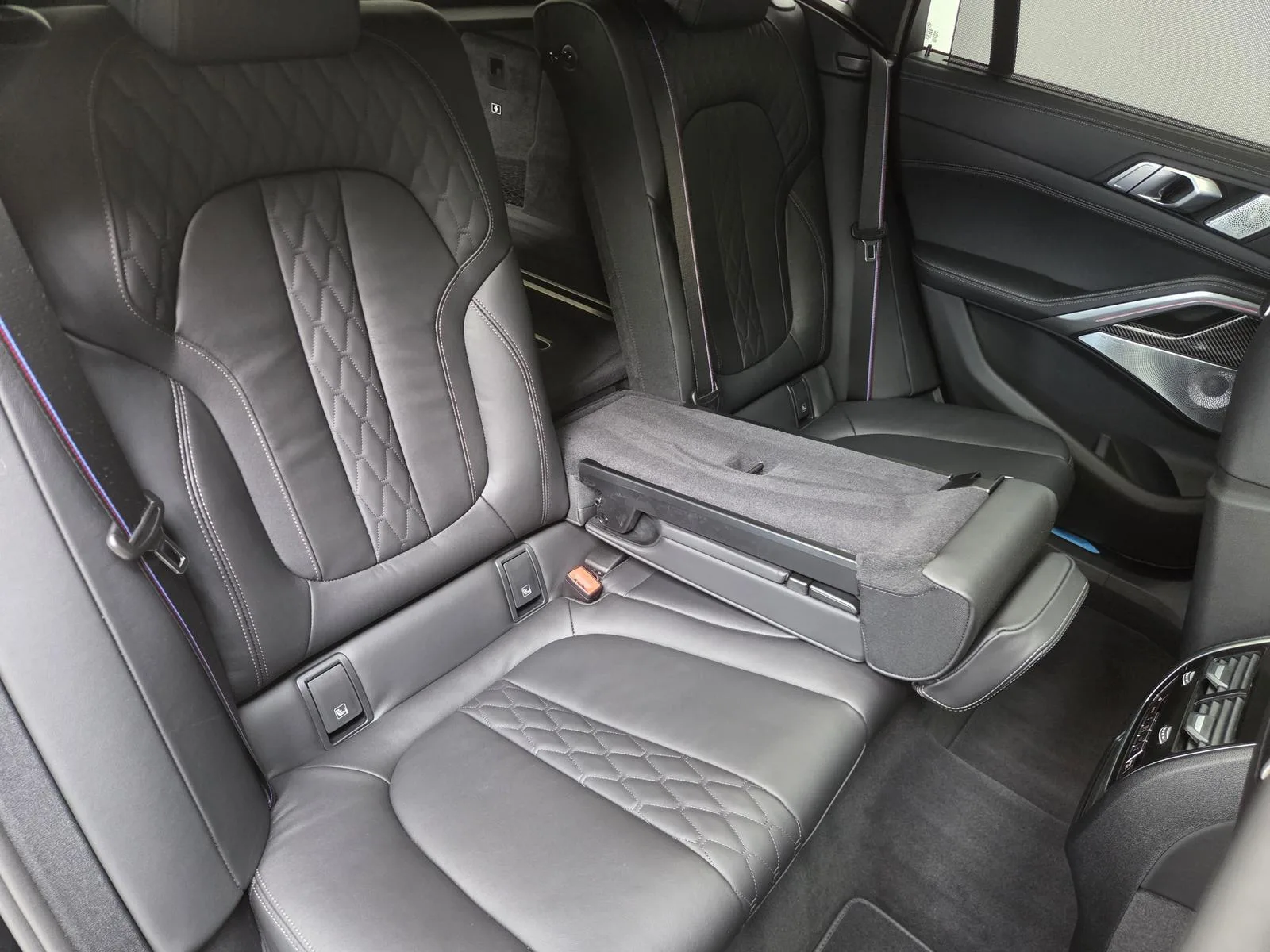 2026 BMW X6 xDrive40d M Sport Pro, 27/30