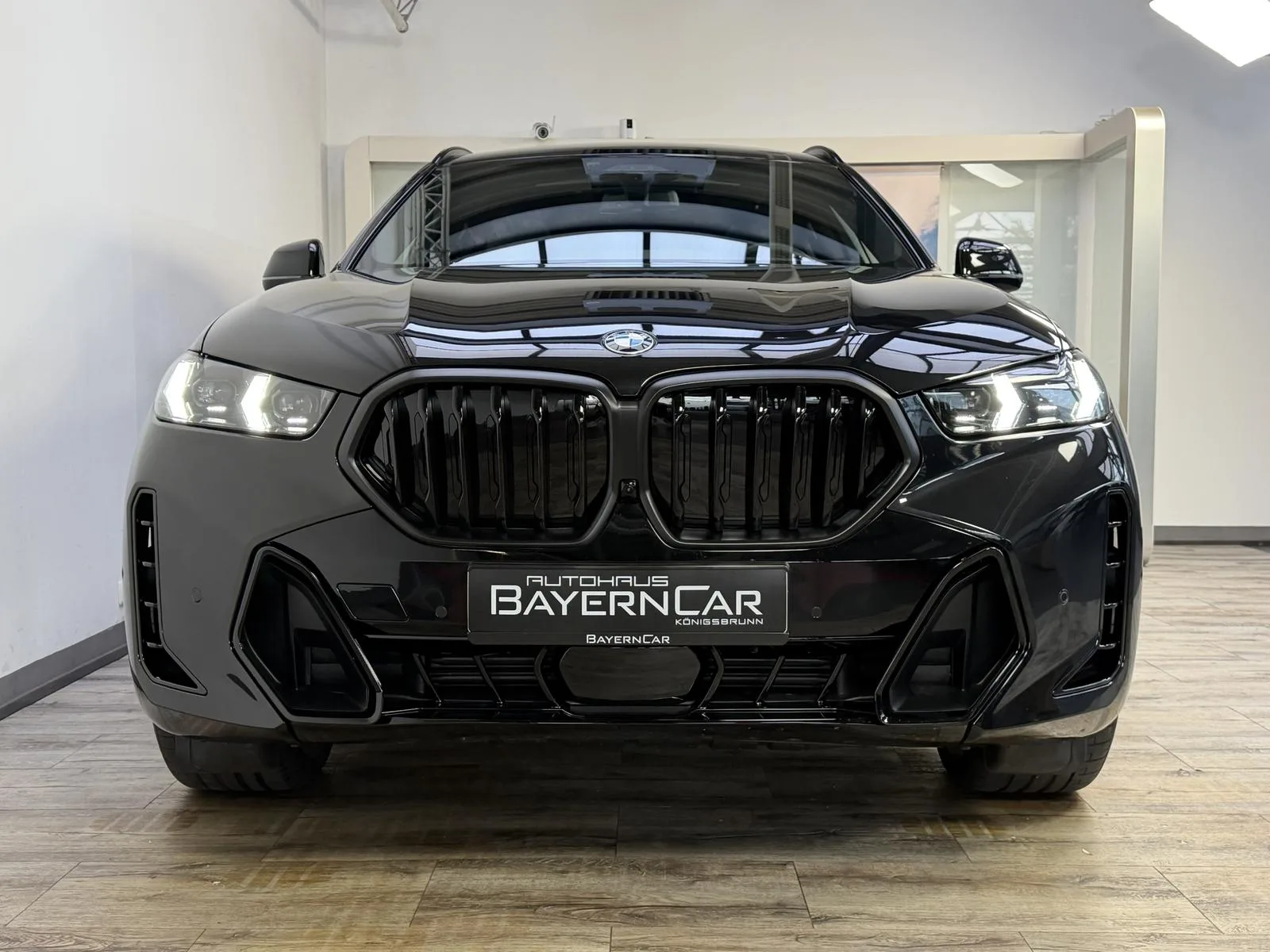 2026 BMW X6 xDrive40d M Sport Pro, 2/30