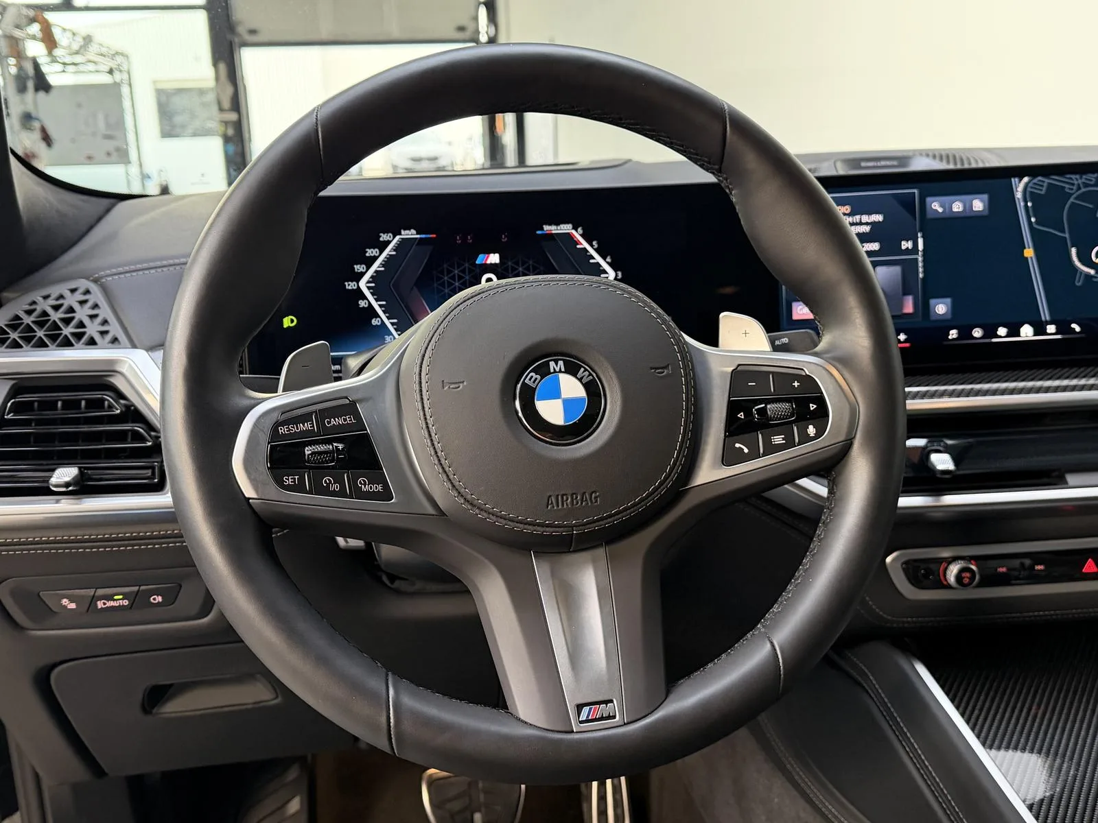 2026 BMW X6 xDrive40d M Sport Pro, 8/30