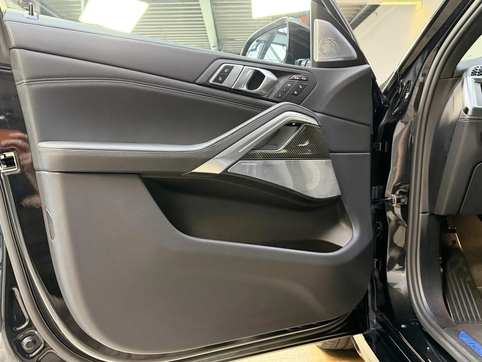 2026 BMW X6 xDrive40d M Sport Pro, 16/30
