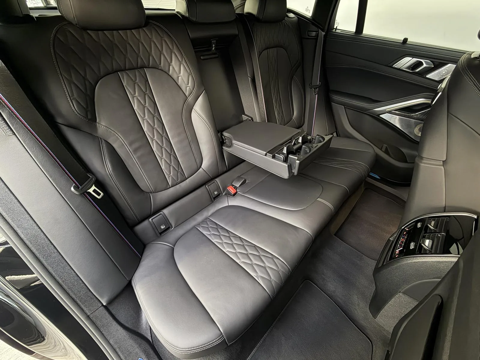 2026 BMW X6 xDrive40d M Sport Pro, 26/30