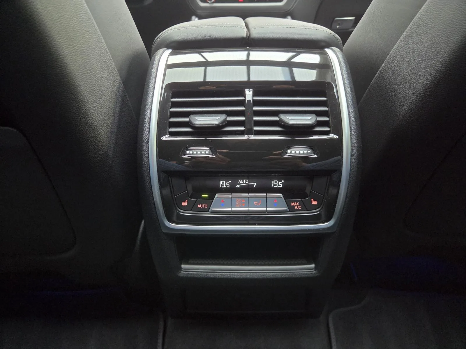 2026 BMW X6 xDrive40d M Sport Pro, 28/30
