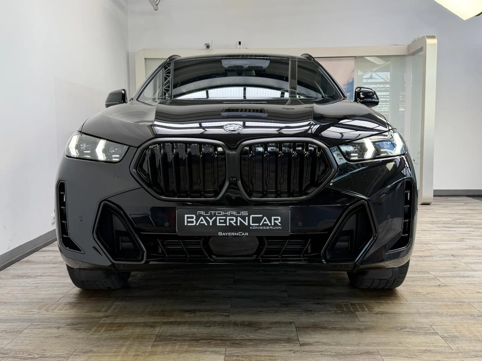 2026 BMW X6 xDrive40d M Sport Pro, 2/30