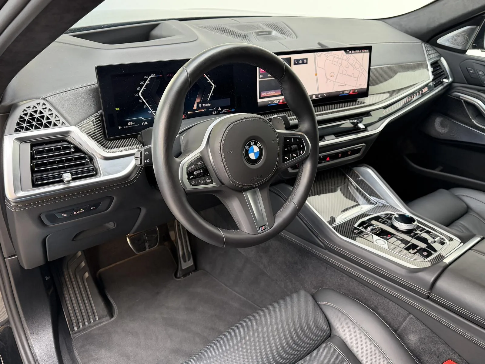 2026 BMW X6 xDrive40d M Sport Pro, 7/30