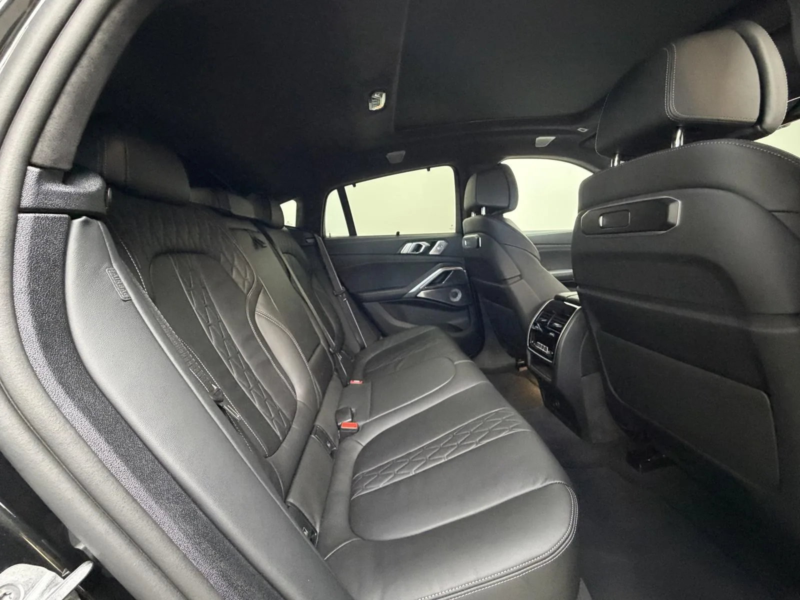 2026 BMW X6 xDrive40d M Sport Pro, 28/30