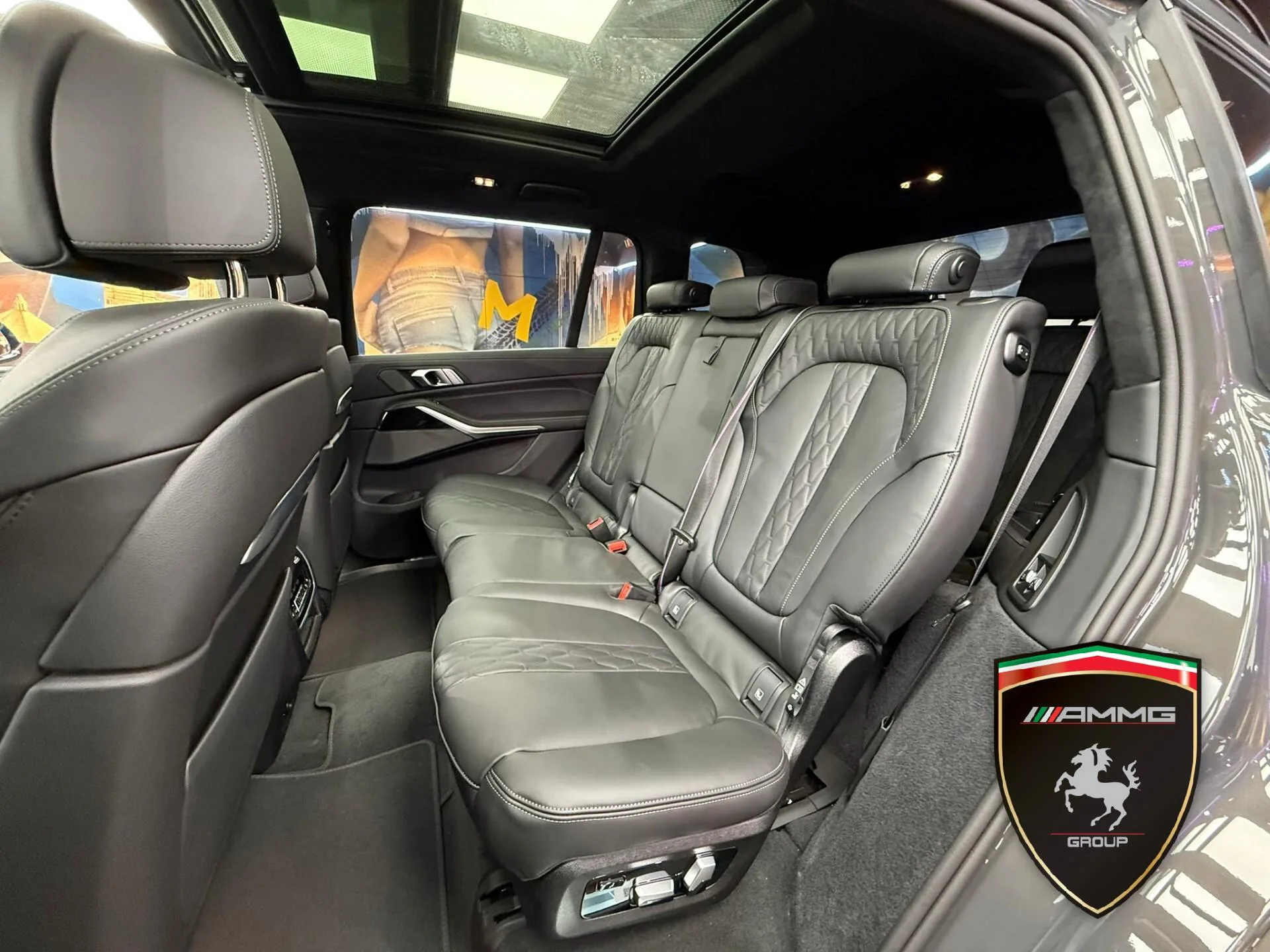 2026 BMW X7 40d M Sport, 11/15