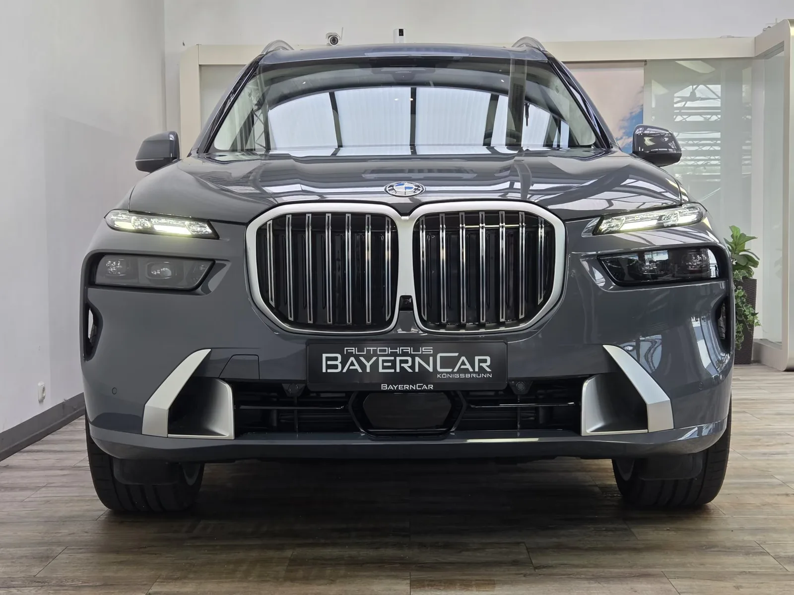 2026 BMW X7 40d, 2/30