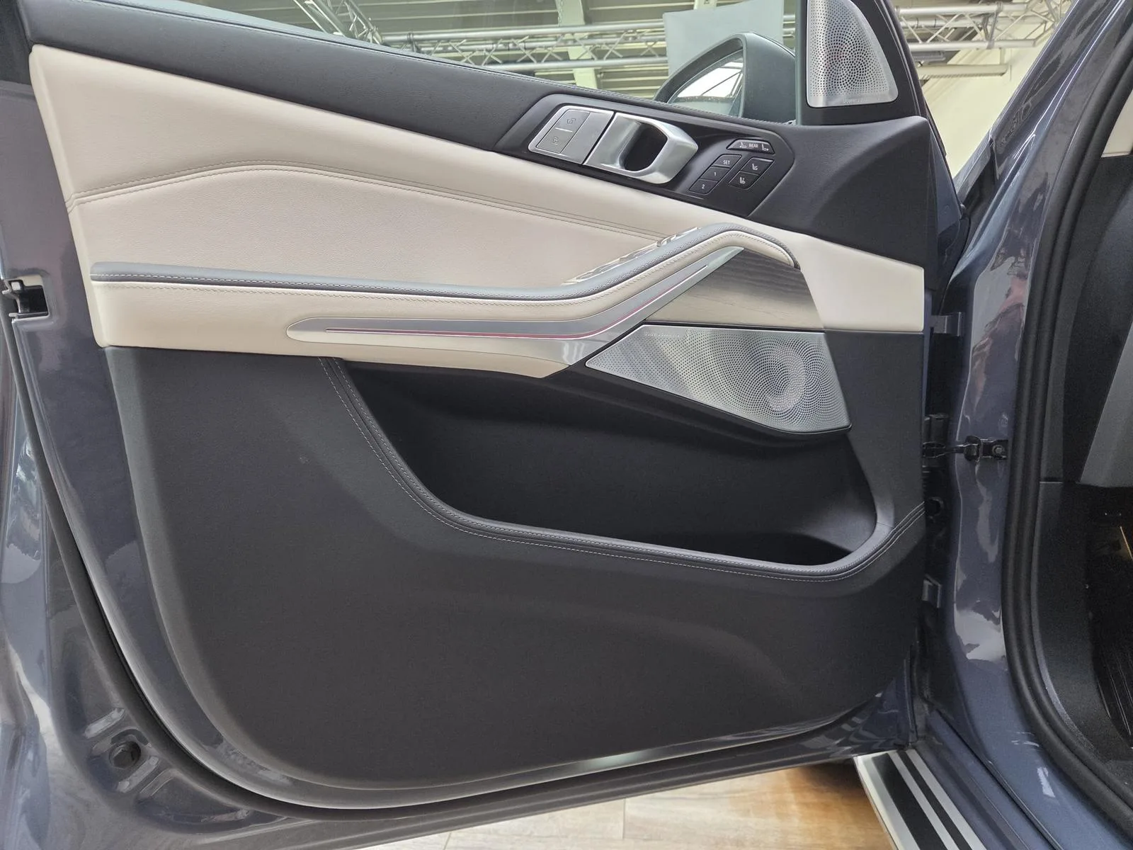 2026 BMW X7 40d, 17/30