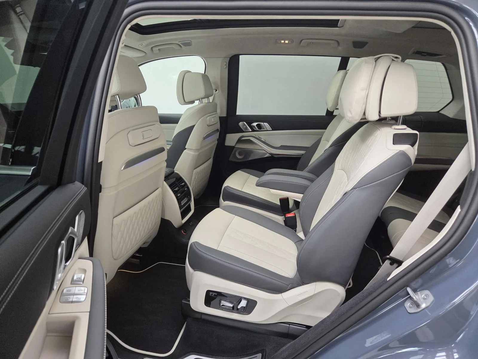2026 BMW X7 40d, 19/30
