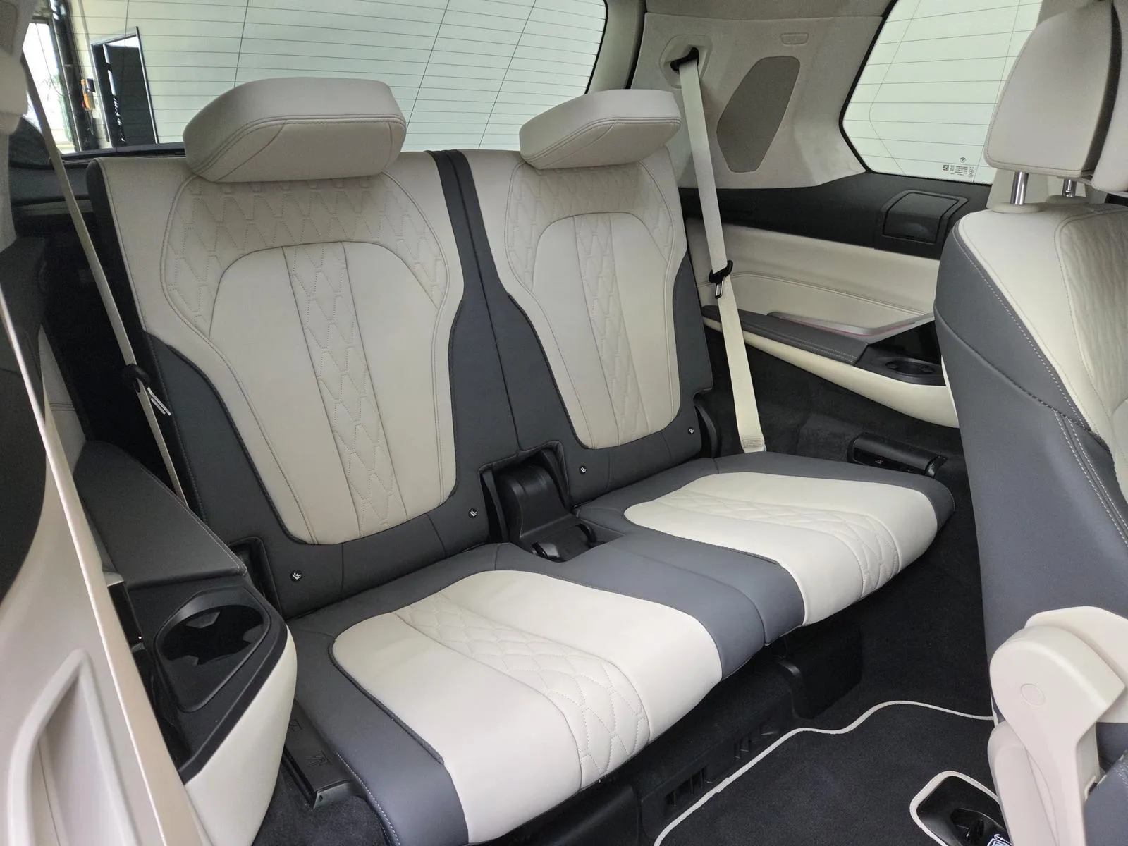 2026 BMW X7 40d, 26/30