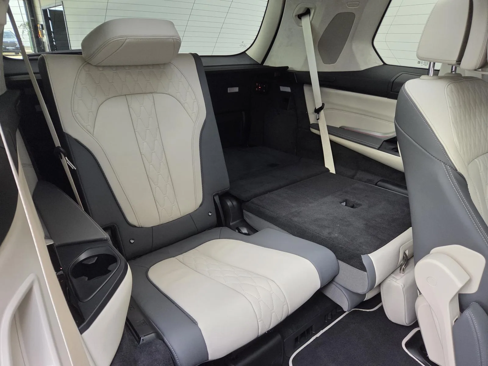 2026 BMW X7 40d, 28/30