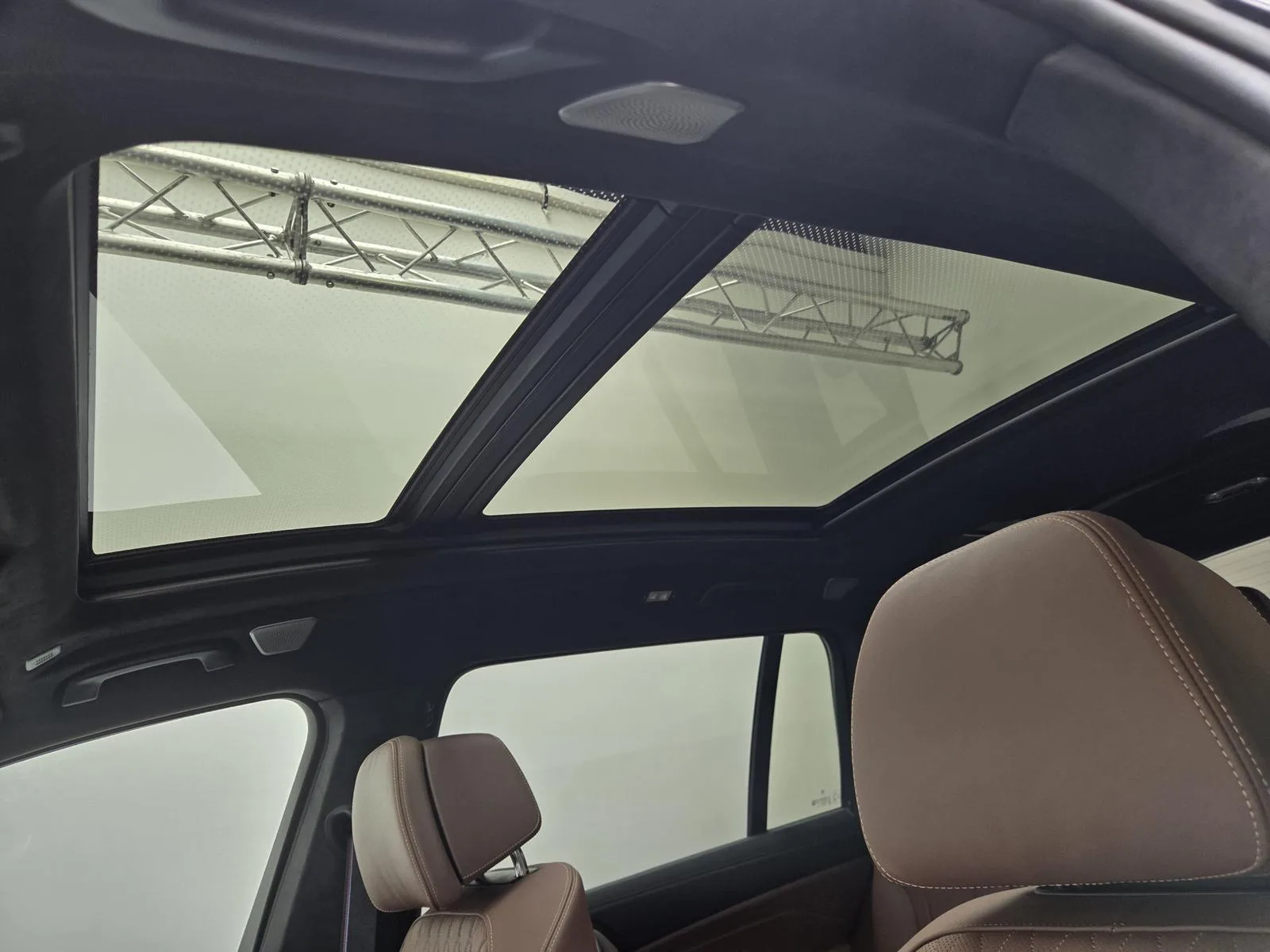 2026 BMW X7 40d M Sport Pro, 16/30