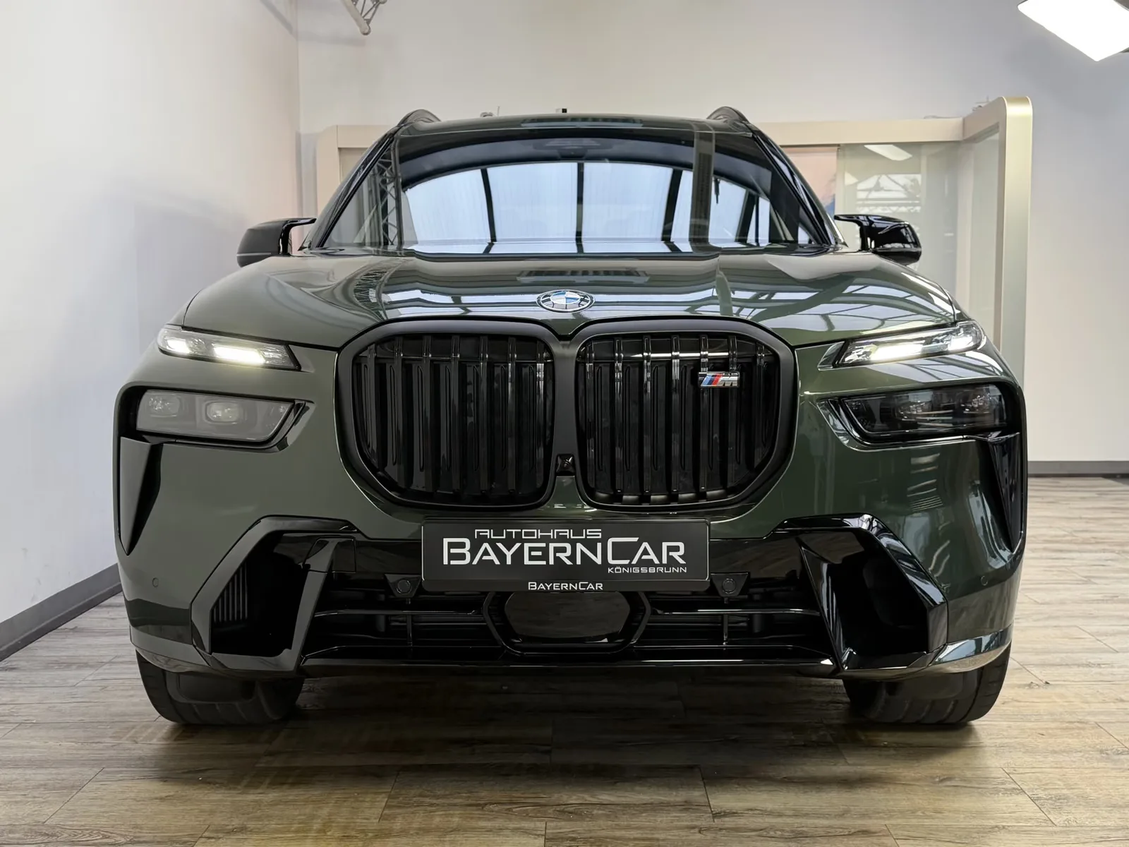 2026 BMW X7 M60i, 2/30