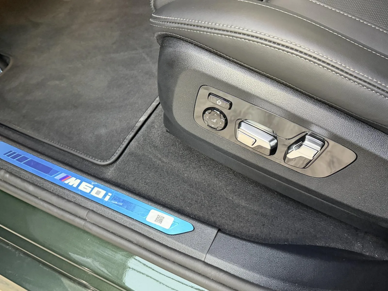 2026 BMW X7 M60i, 15/30