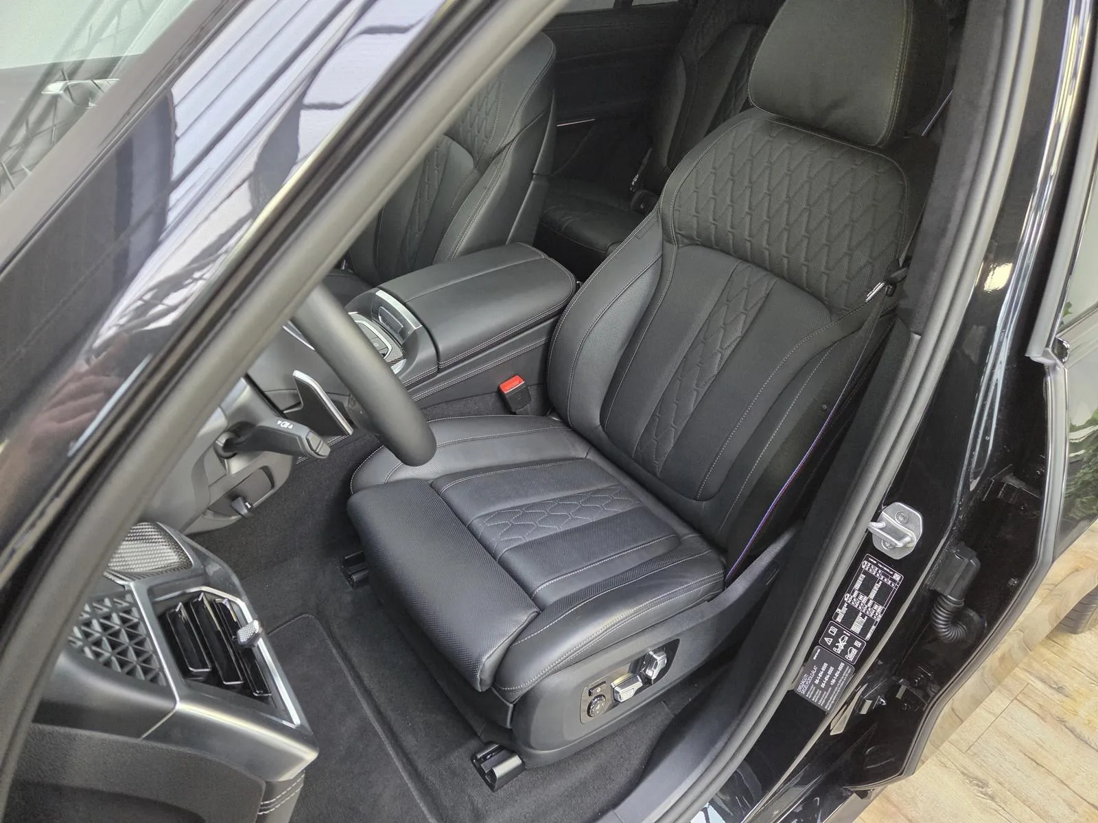 2026 BMW X7 xDrive40d M Sport Pro, 15/30