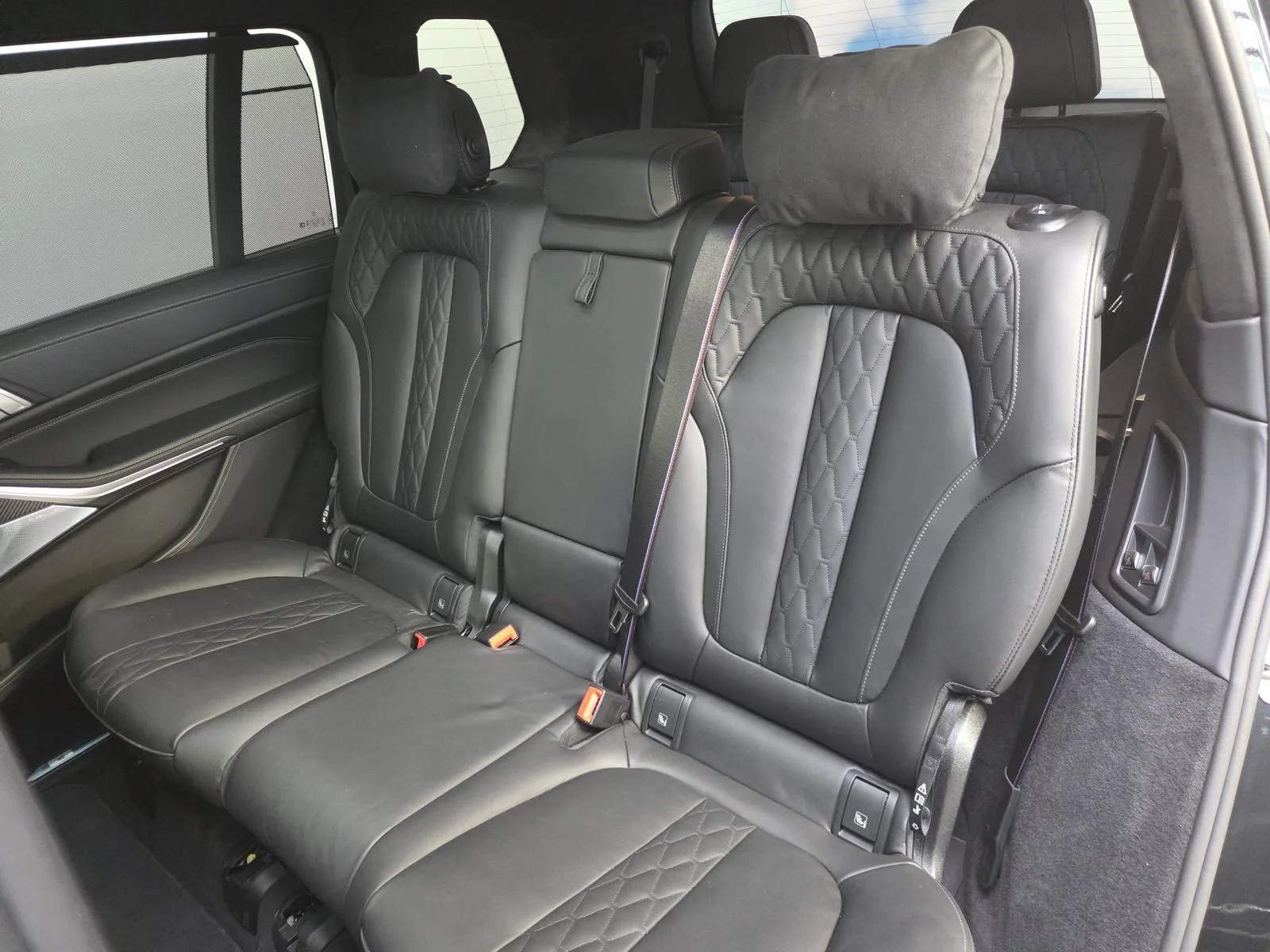 2026 BMW X7 xDrive40d M Sport Pro, 18/30