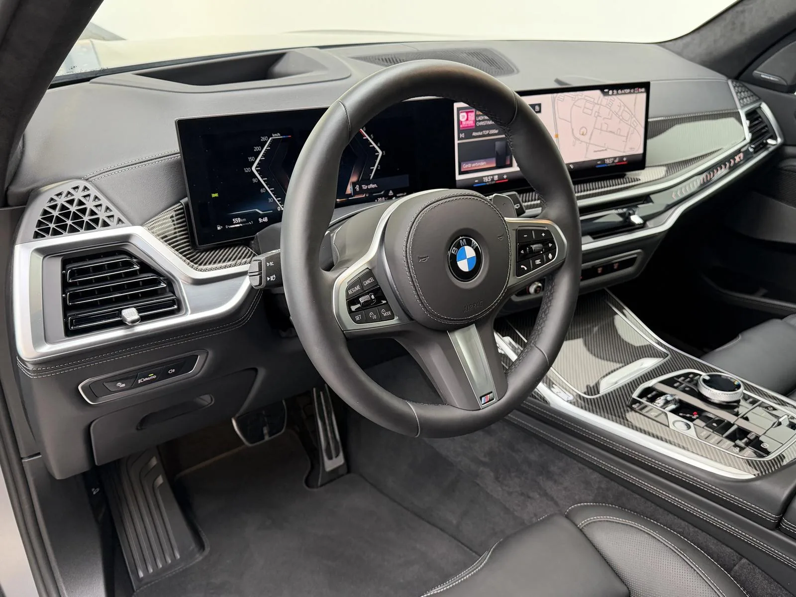 2026 BMW X7 xDrive40d M Sport Pro, 8/30