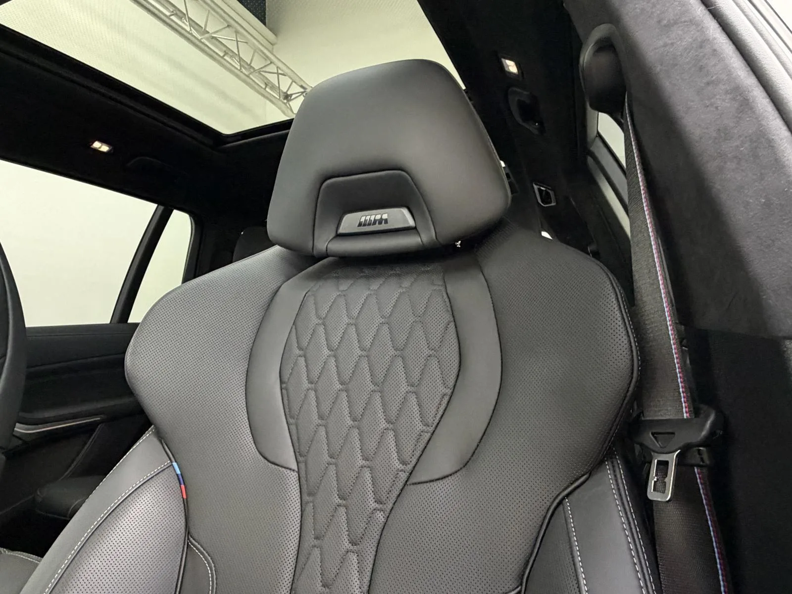 2026 BMW X7 xDrive40d M Sport Pro, 16/30