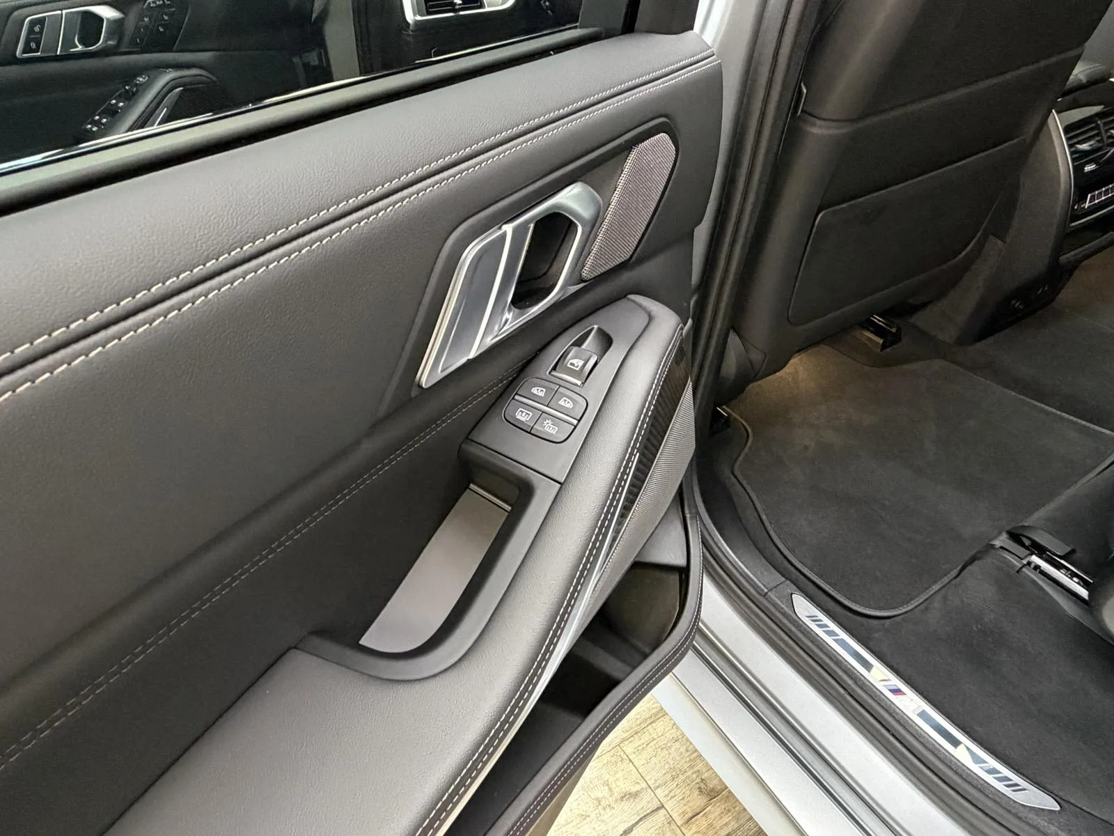 2026 BMW X7 xDrive40d M Sport Pro, 23/30