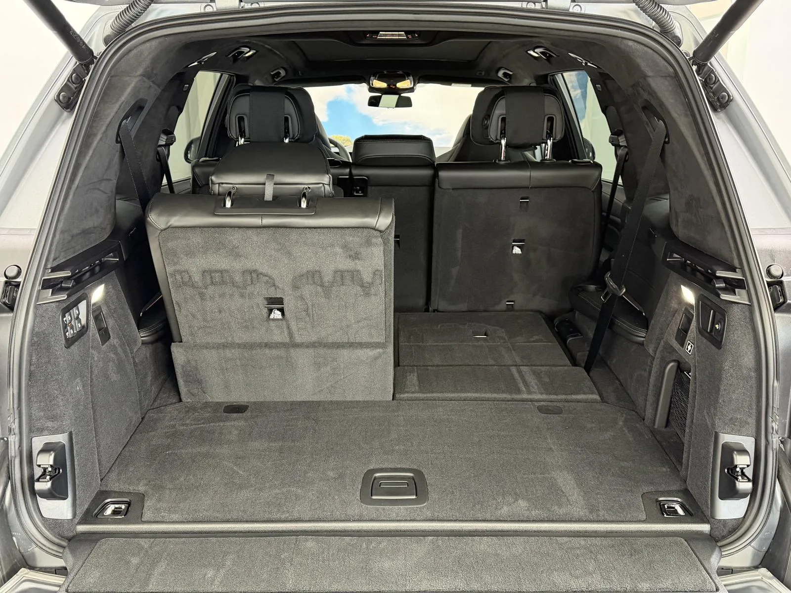 2026 BMW X7 xDrive40d M Sport Pro, 26/30