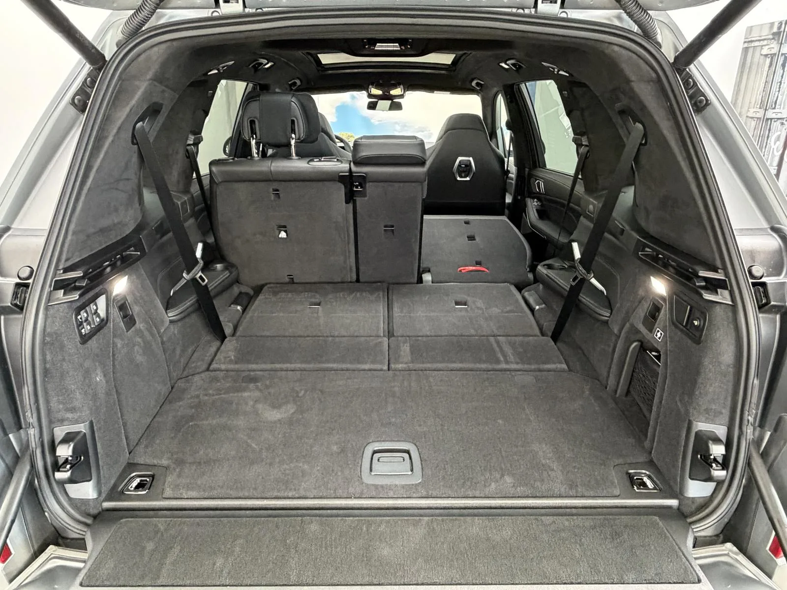 2026 BMW X7 xDrive40d M Sport Pro, 28/30