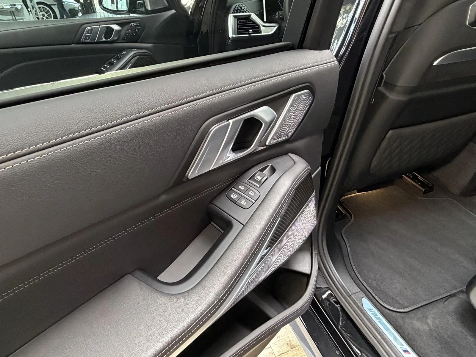 2026 BMW X7 xDrive40d M Sport Pro, 20/30