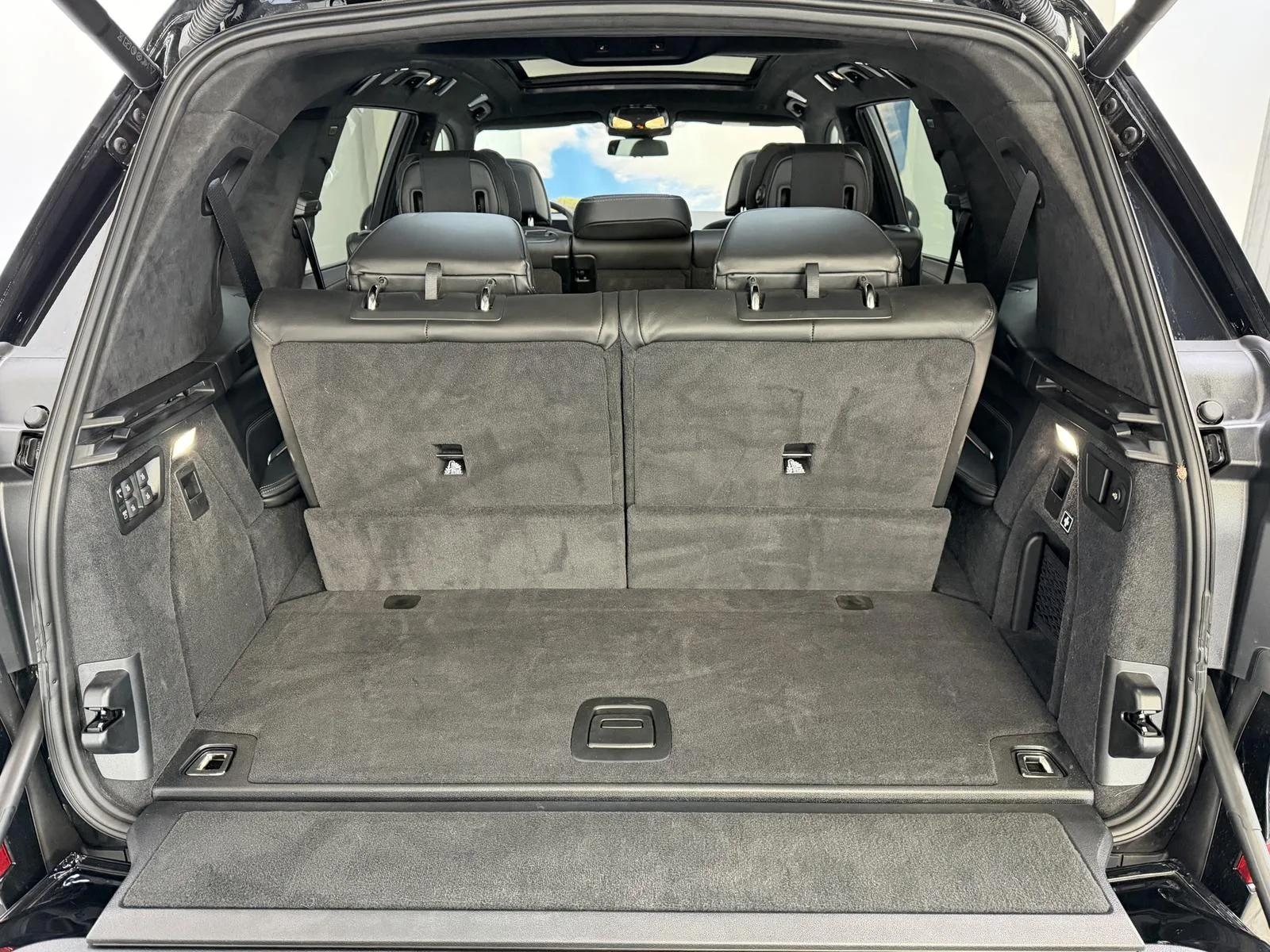 2026 BMW X7 xDrive40d M Sport Pro, 22/30