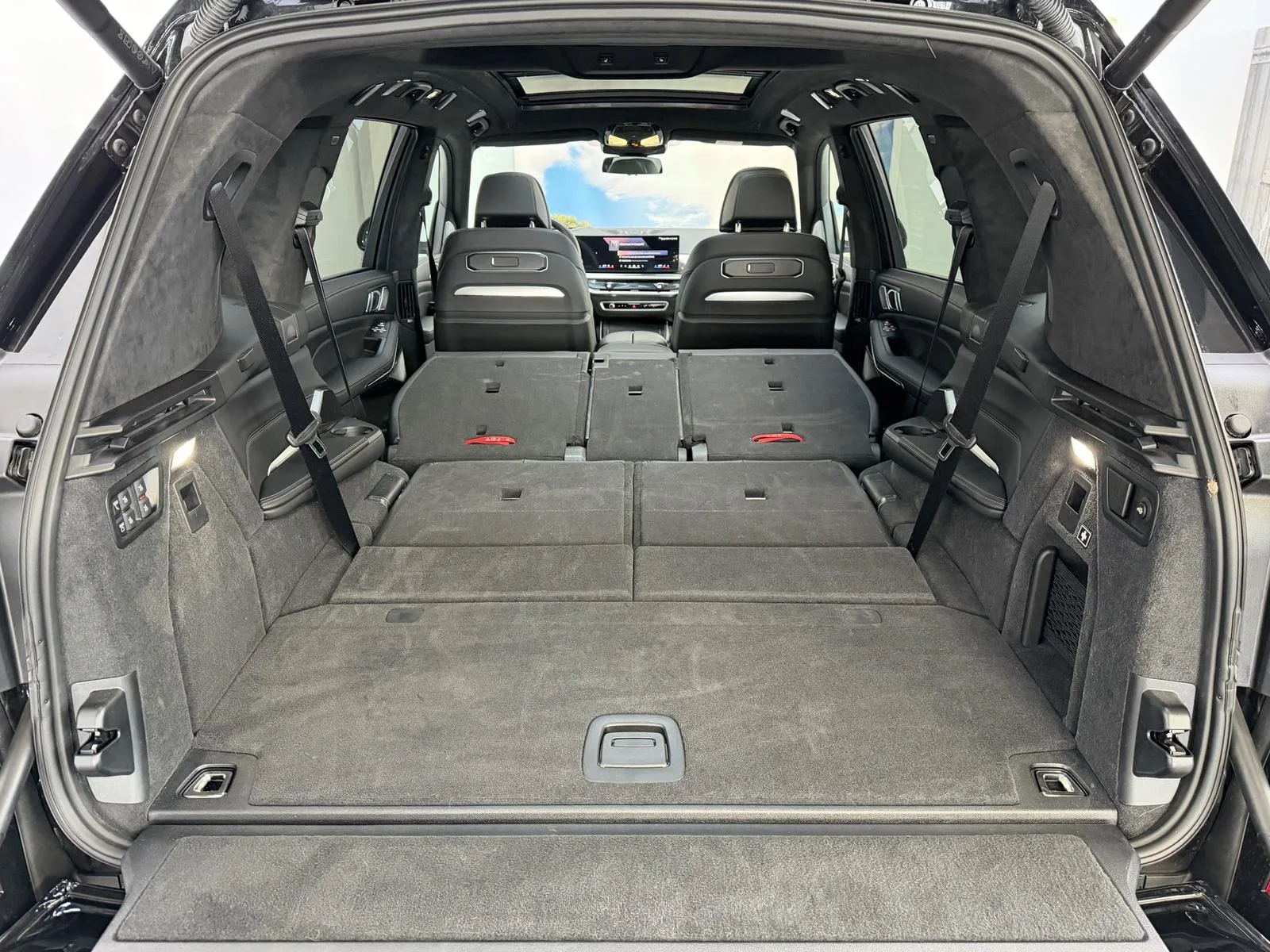2026 BMW X7 xDrive40d M Sport Pro, 26/30