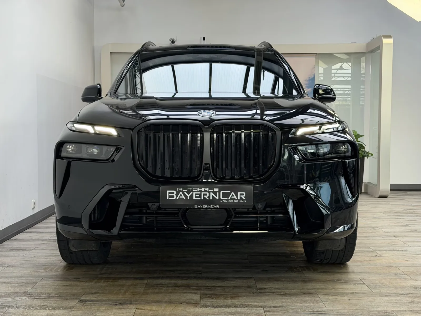 2026 BMW X7 xDrive40d M Sport Pro, 2/30