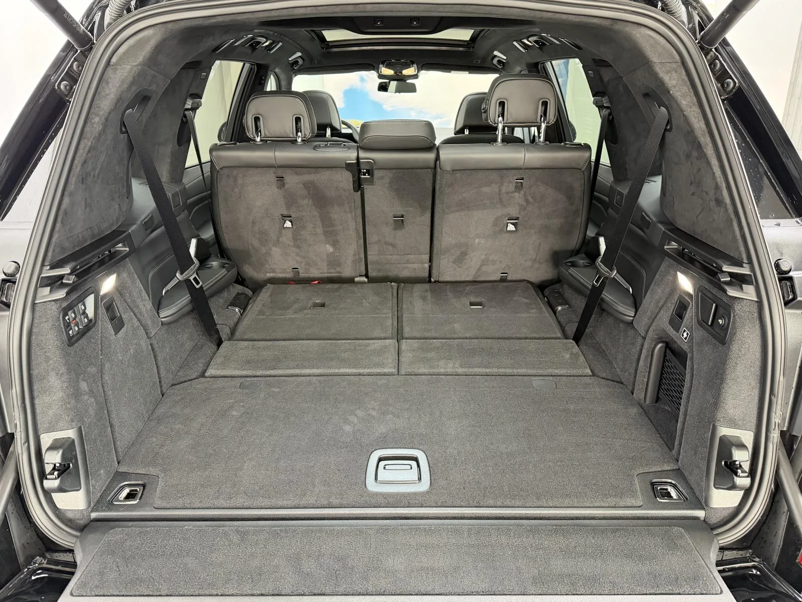 2026 BMW X7 xDrive40d M Sport Pro, 24/30