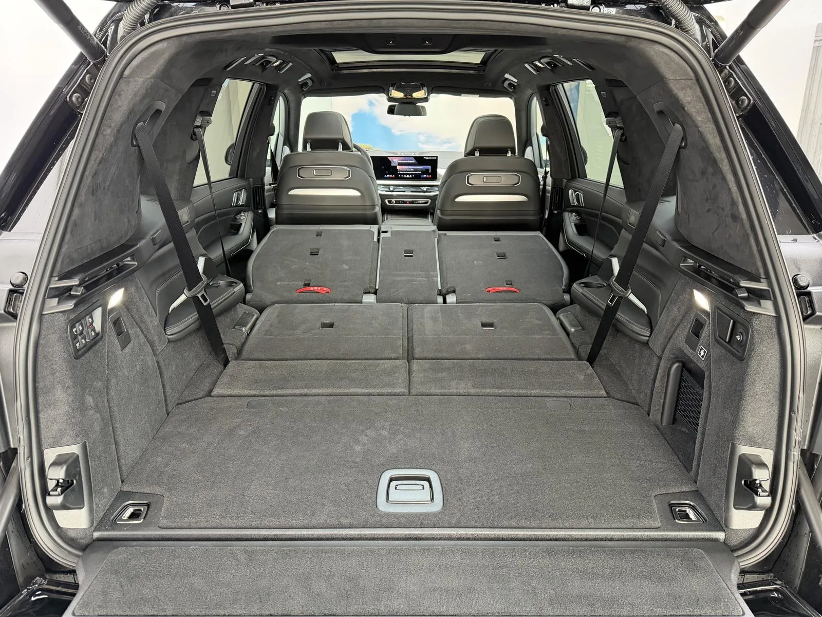 2026 BMW X7 xDrive40d M Sport Pro, 26/30