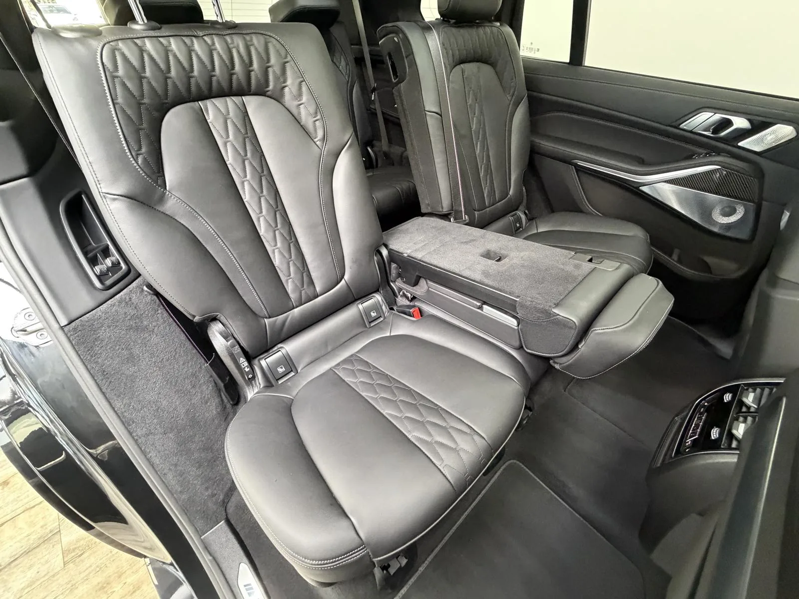 2026 BMW X7 xDrive40d M Sport Pro, 28/30