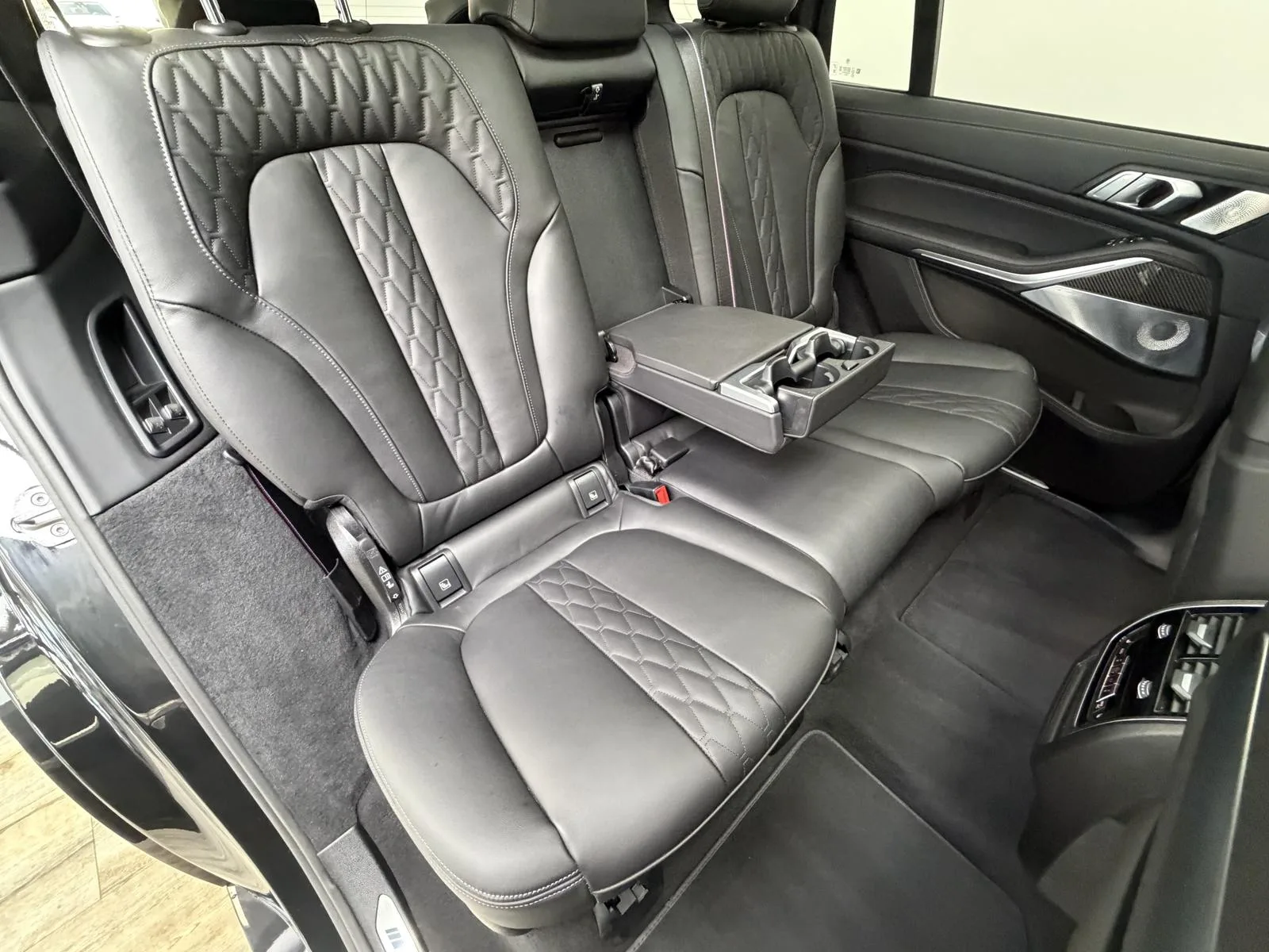 2026 BMW X7 xDrive40d M Sport Pro, 29/30