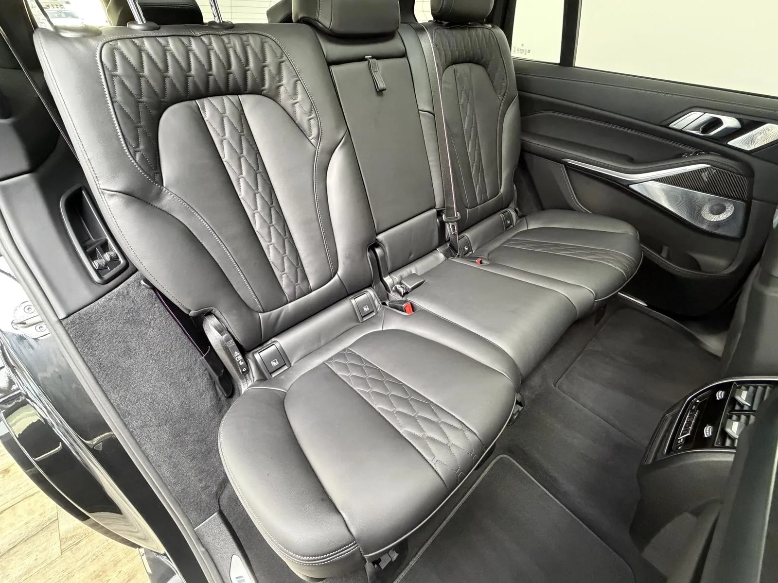 2026 BMW X7 xDrive40d M Sport Pro, 30/30