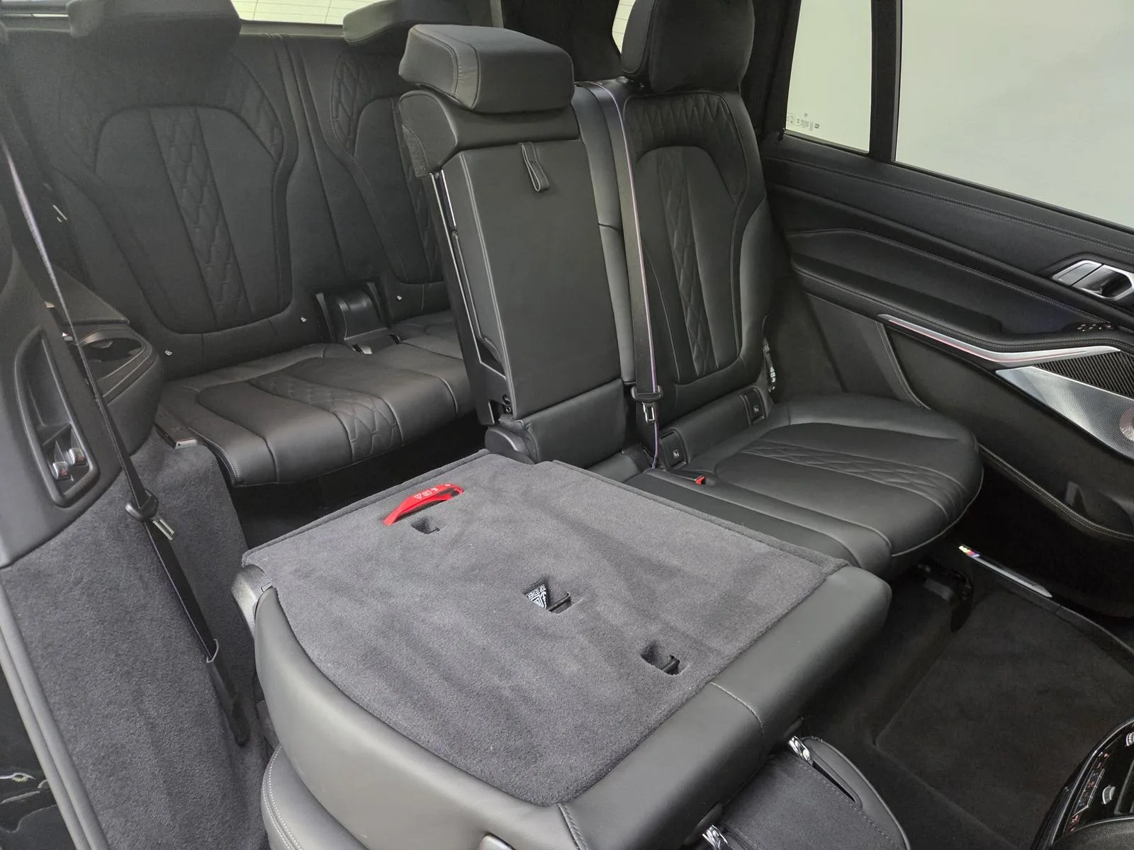 2026 BMW X7 xDrive40d M Sport Pro, 29/30